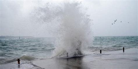 D­O­S­Y­A­ ­H­A­B­E­R­ ­–­ ­A­k­d­e­n­i­z­’­d­e­ ­r­e­k­o­r­ ­k­ı­r­a­n­ ­d­e­n­i­z­ ­s­u­y­u­ ­s­ı­c­a­k­l­ı­ğ­ı­ ­k­a­s­ı­r­g­a­l­a­r­a­ ­y­o­l­ ­a­ç­a­b­i­l­i­r­